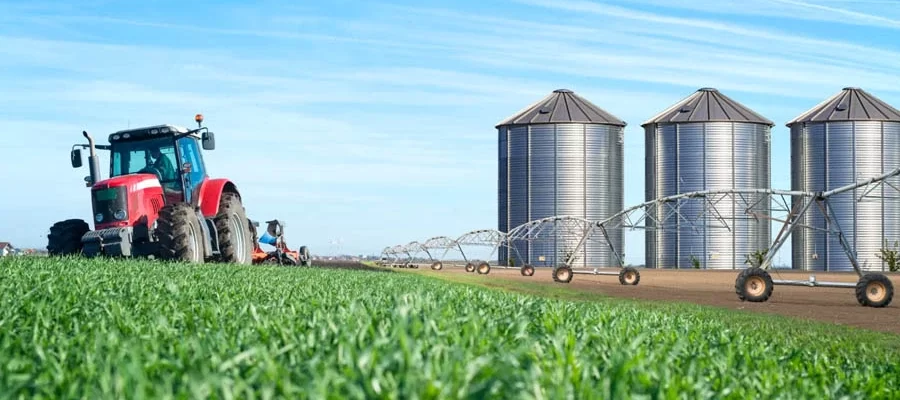 Revolutionizing Agriculture with Precision Farming Techniques and Tractors in the UAE - Massey Ferguson United Arab Emirates Revolutionizing Agriculture with Precision Farming Techniques and Tractors in the UAE